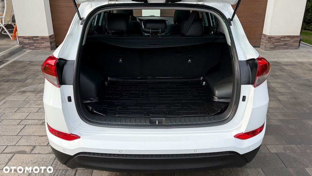 Hyundai Tucson 1.7 CRDI BlueDrive Comfort 2WD - 13