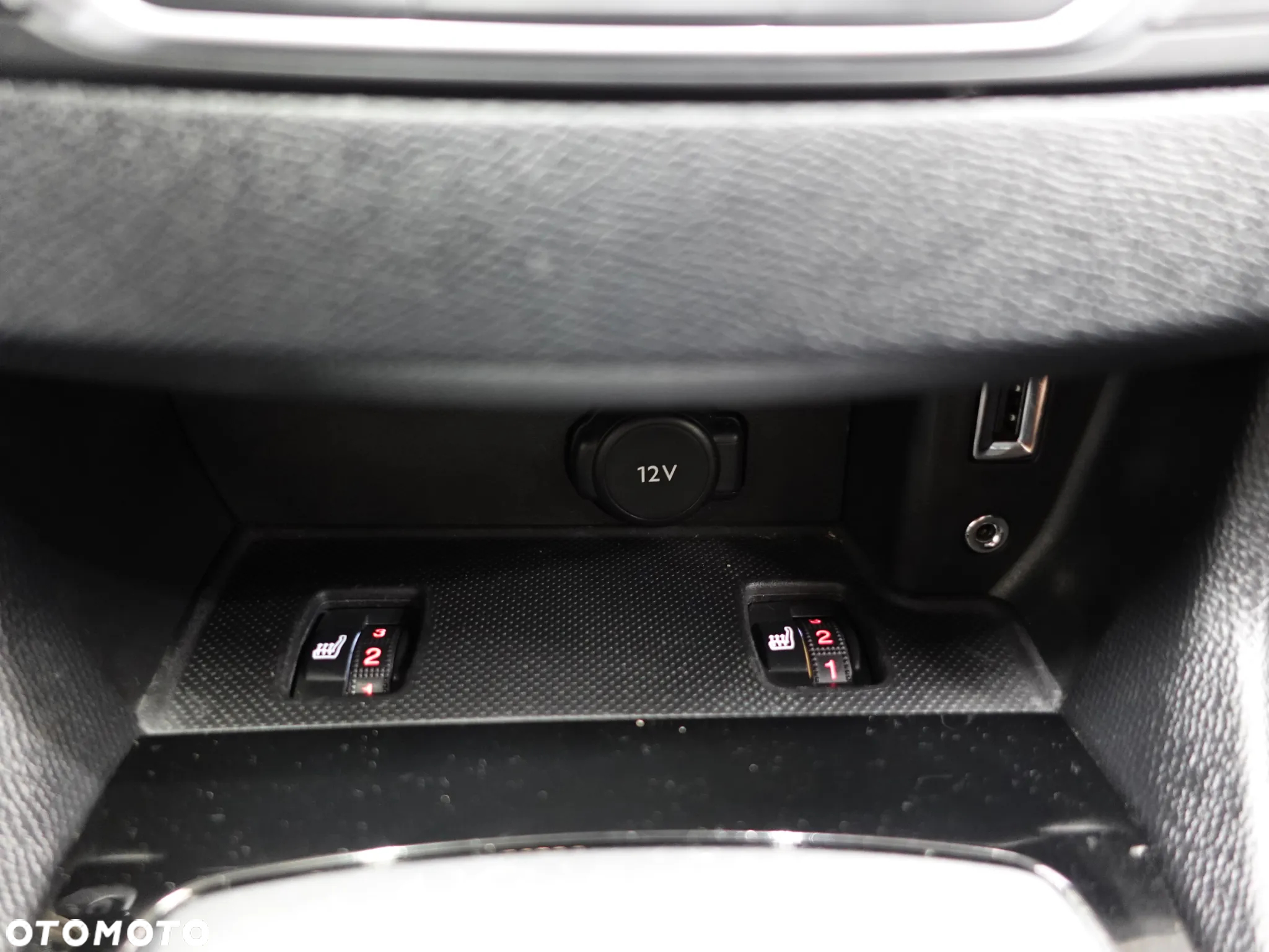 Peugeot 308 1.6 BlueHDi Style S&S - 36