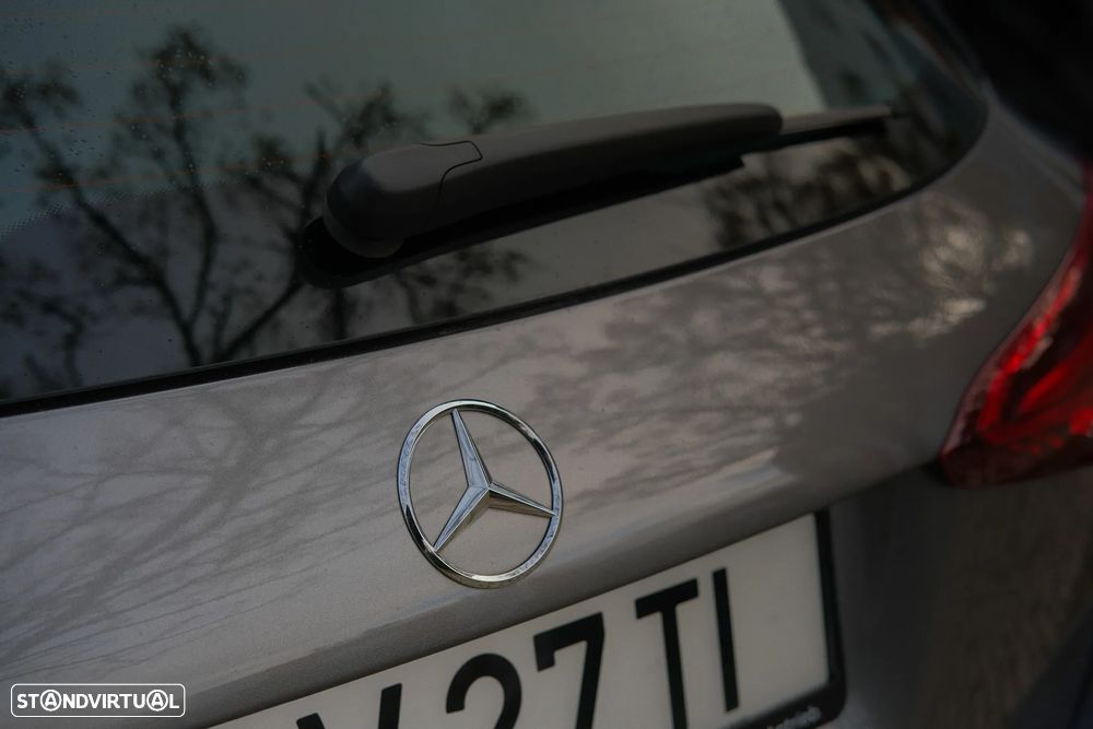 Mercedes-Benz A 250 e - 11