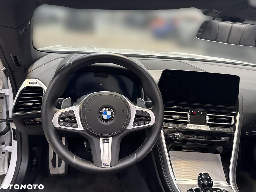 BMW Seria 8 840i - 17