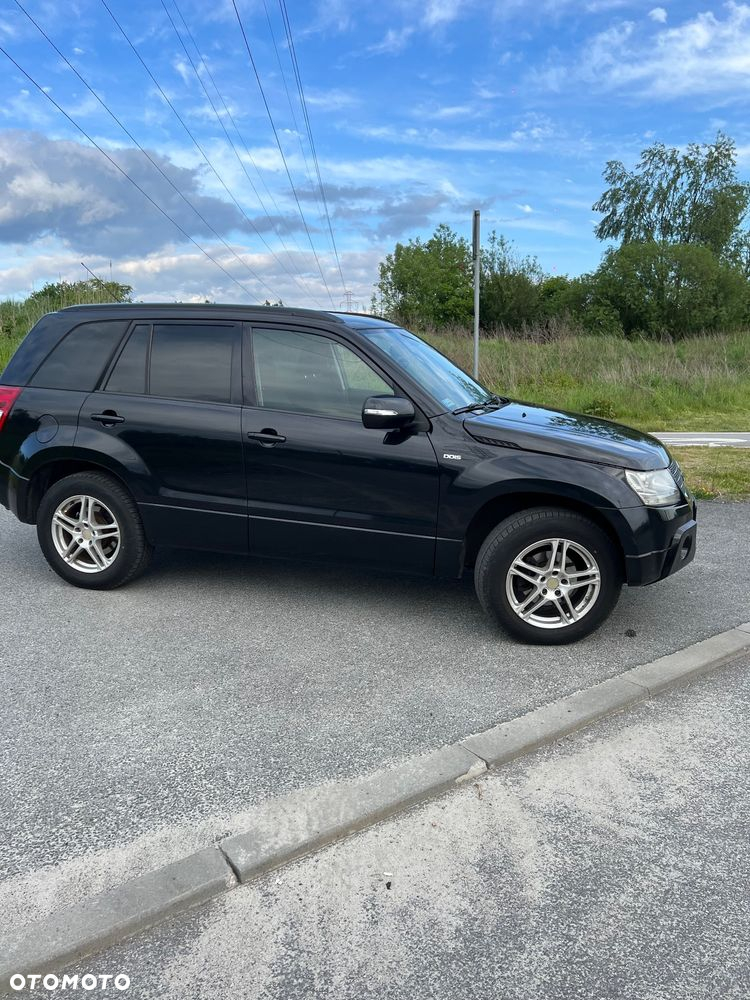Suzuki Grand Vitara 1.9 DDiS Comfort + DPF - 4