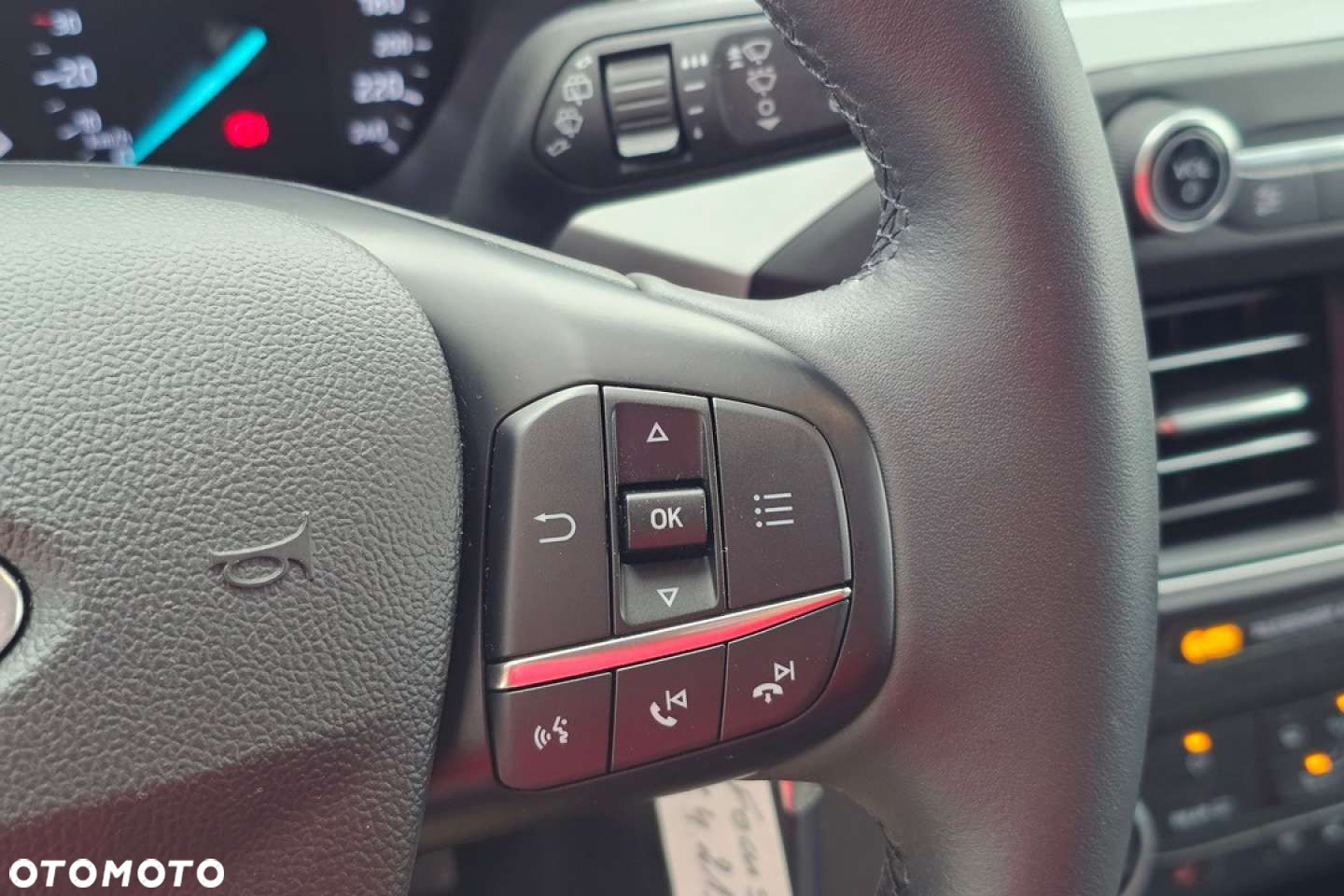 Ford Focus - 23