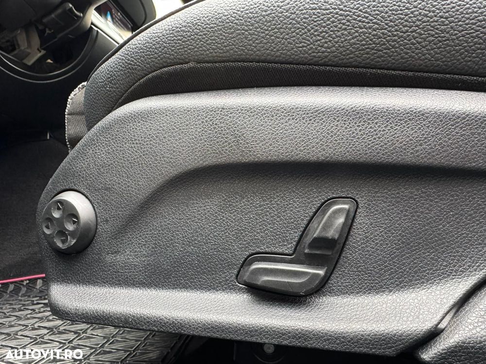 Mercedes-Benz E - 12