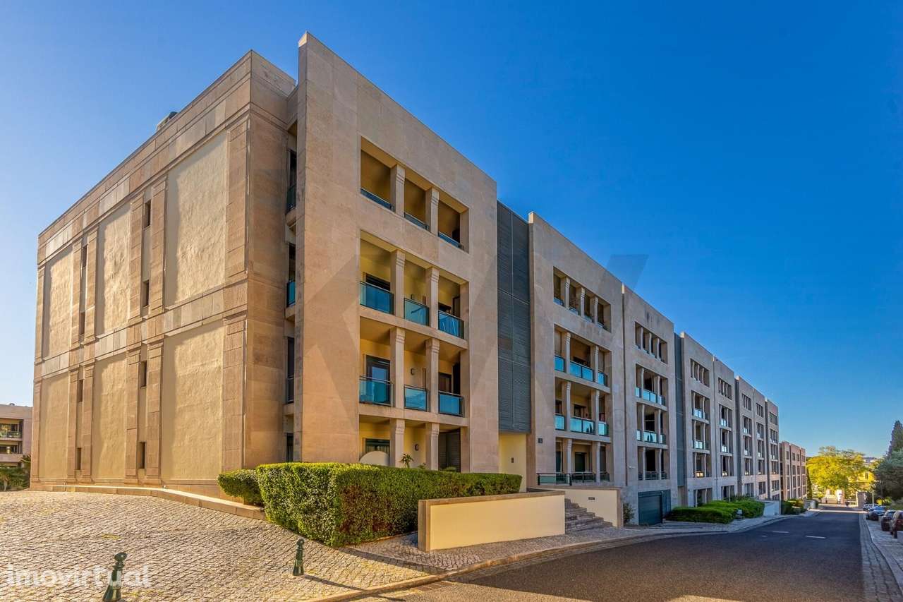 "T3 de Luxo no Prestigiado Villa Restelo" - Grande imagem: 3/25