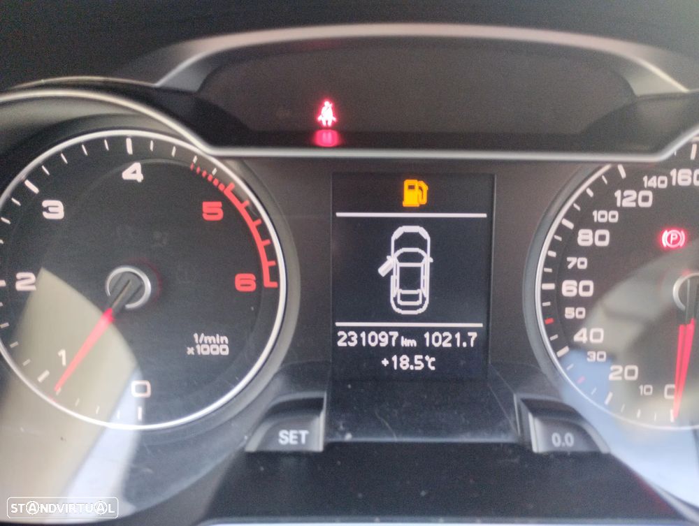 Audi A4 2.0 TDI Business Line Sport - 19