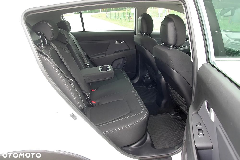 Kia Sportage 1.6 GDI L Business Line Plus 2WD - 24