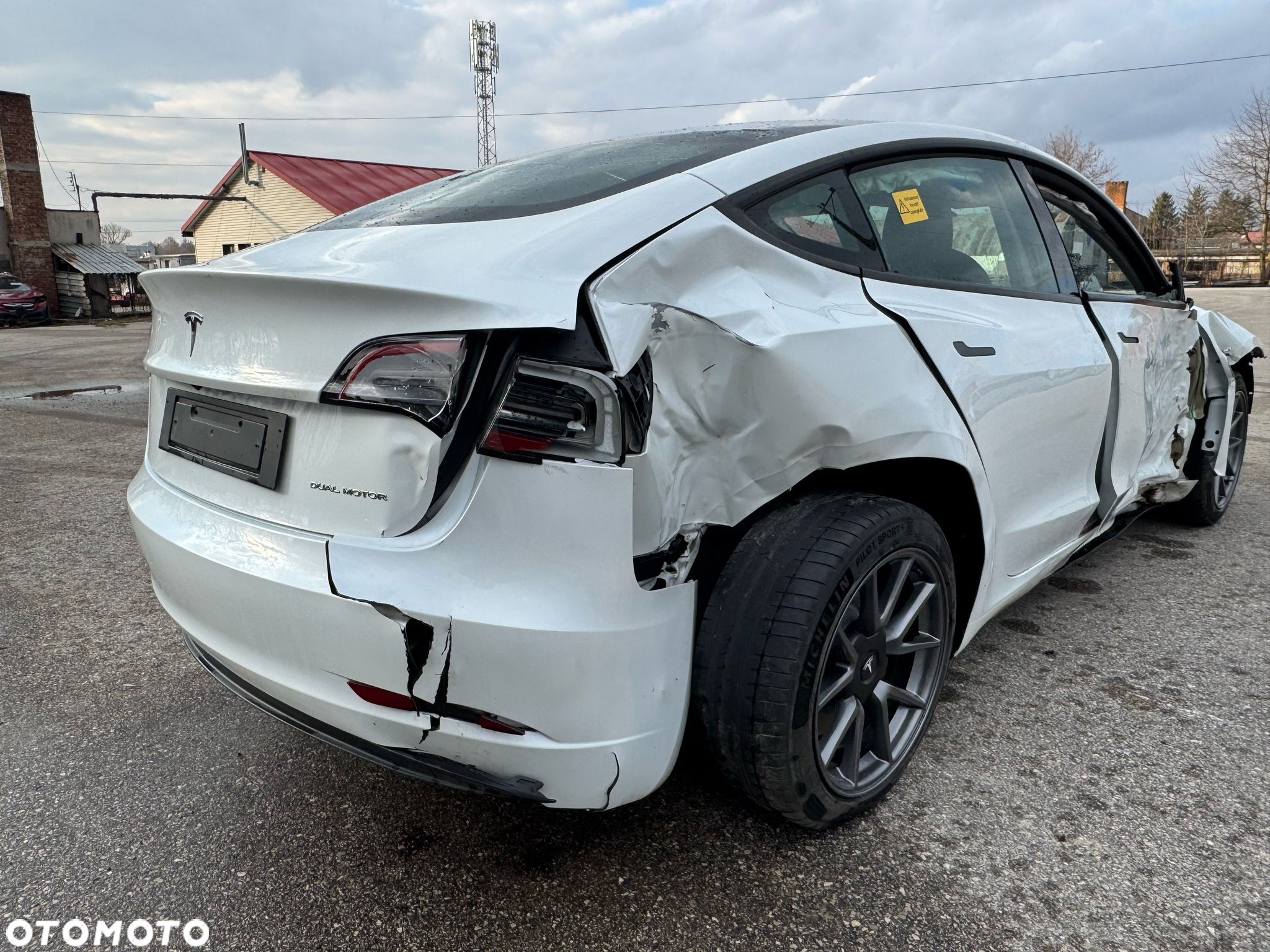 Tesla Model 3 Long Range AWD - 8
