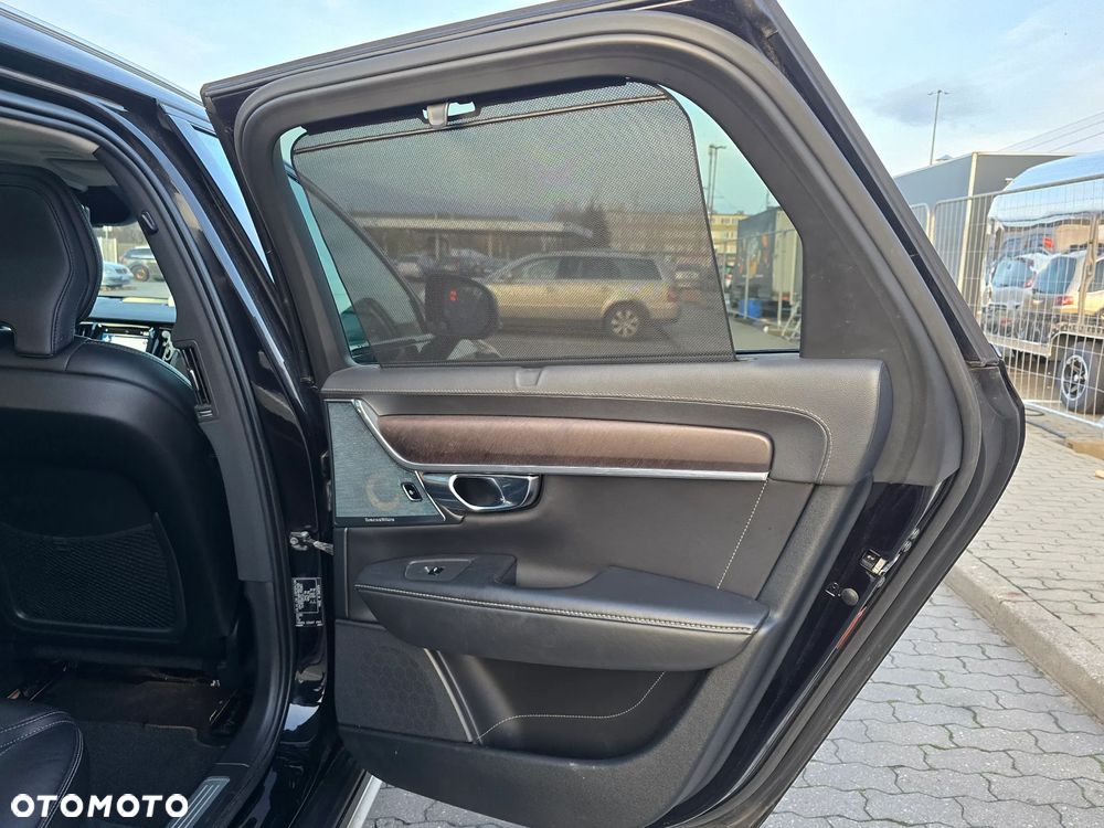 Volvo V90 Cross Country - 25