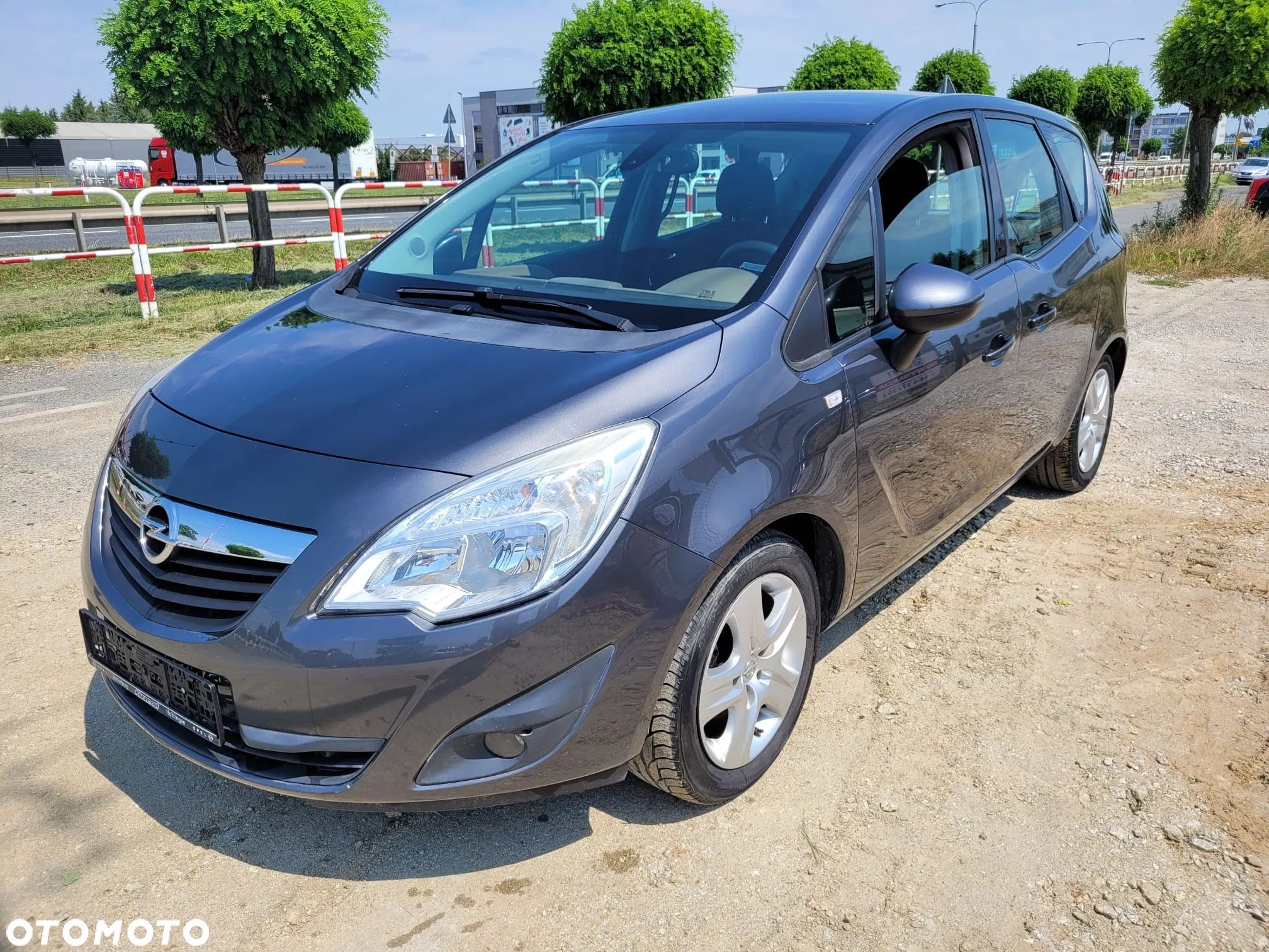 Opel Meriva 1.4 Color Edition - 1