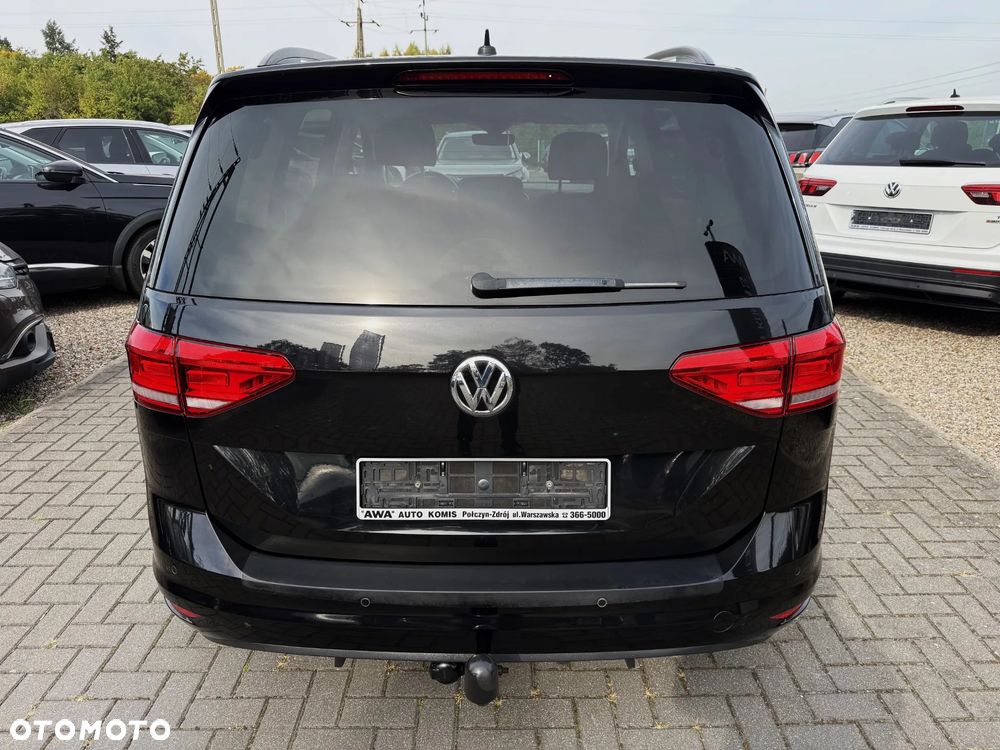 Volkswagen Touran 1.6 TDI SCR DSG IQ.DRIVE - 5