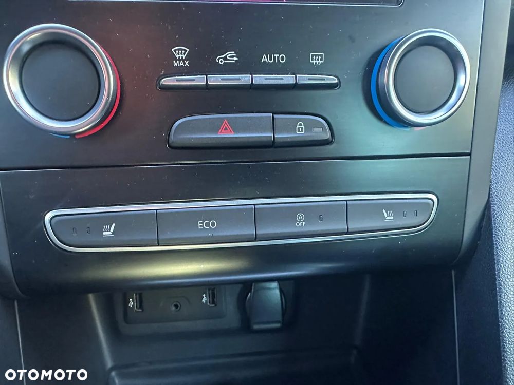 Renault Megane Grandtour TCe 140 GPF GT LINE - 22