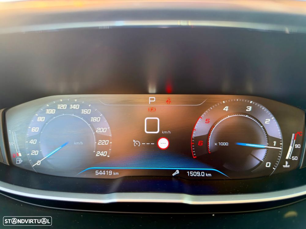 Peugeot 3008 1.5 BlueHDi Allure EAT8 - 6