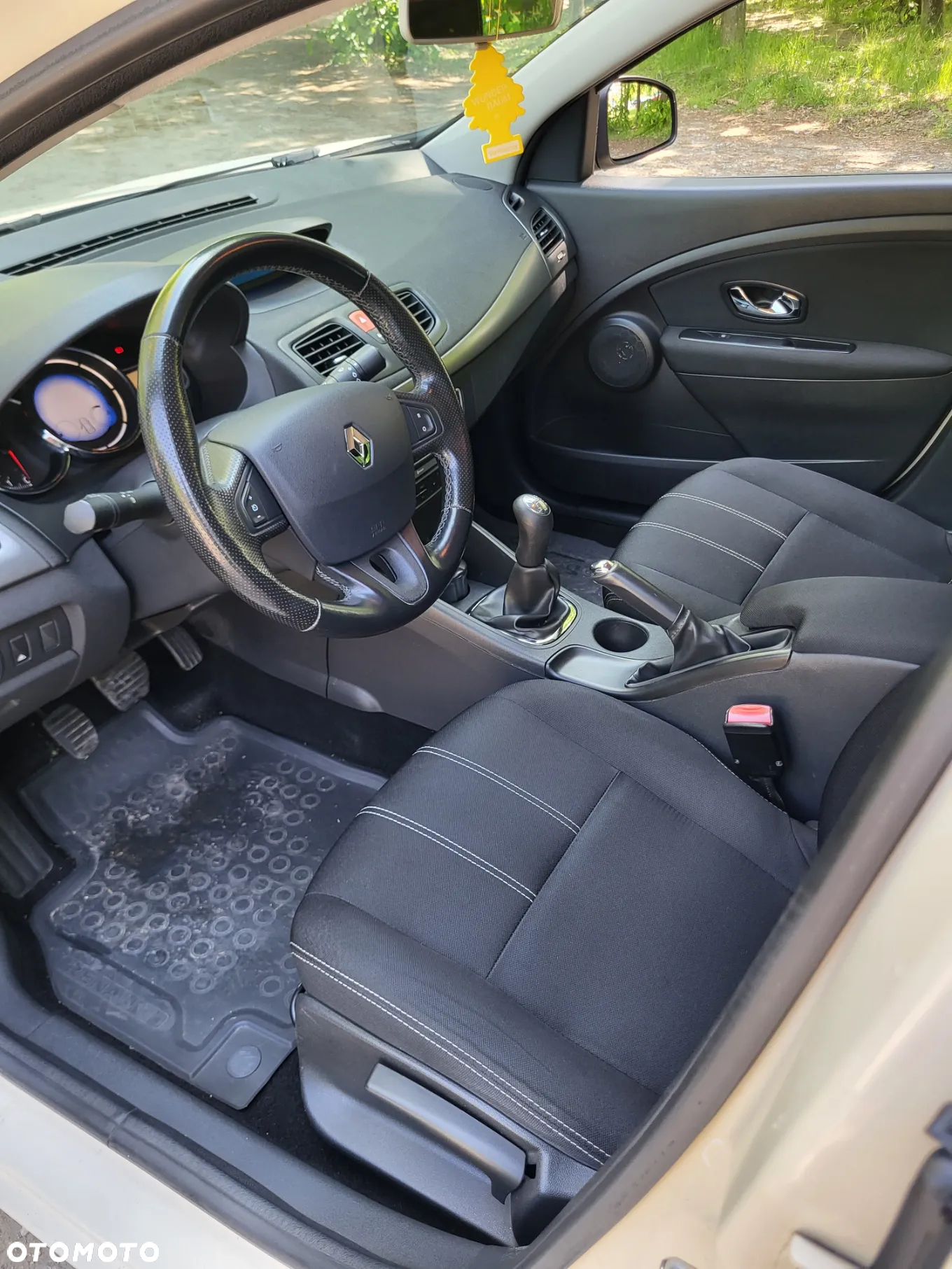 Renault Fluence - 21