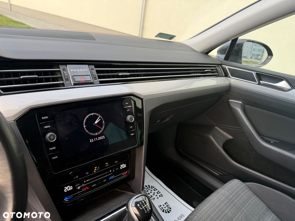 Volkswagen Passat 2.0 TDI EVO Business - 35