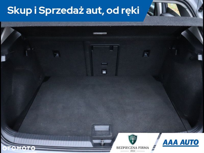 Volkswagen Golf - 14