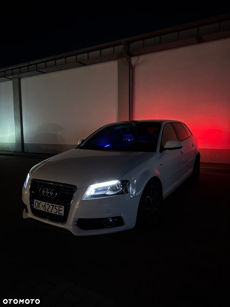 Audi A3 Sportback 1.8 TFSI S tronic S line Sportpaket Plus - 2