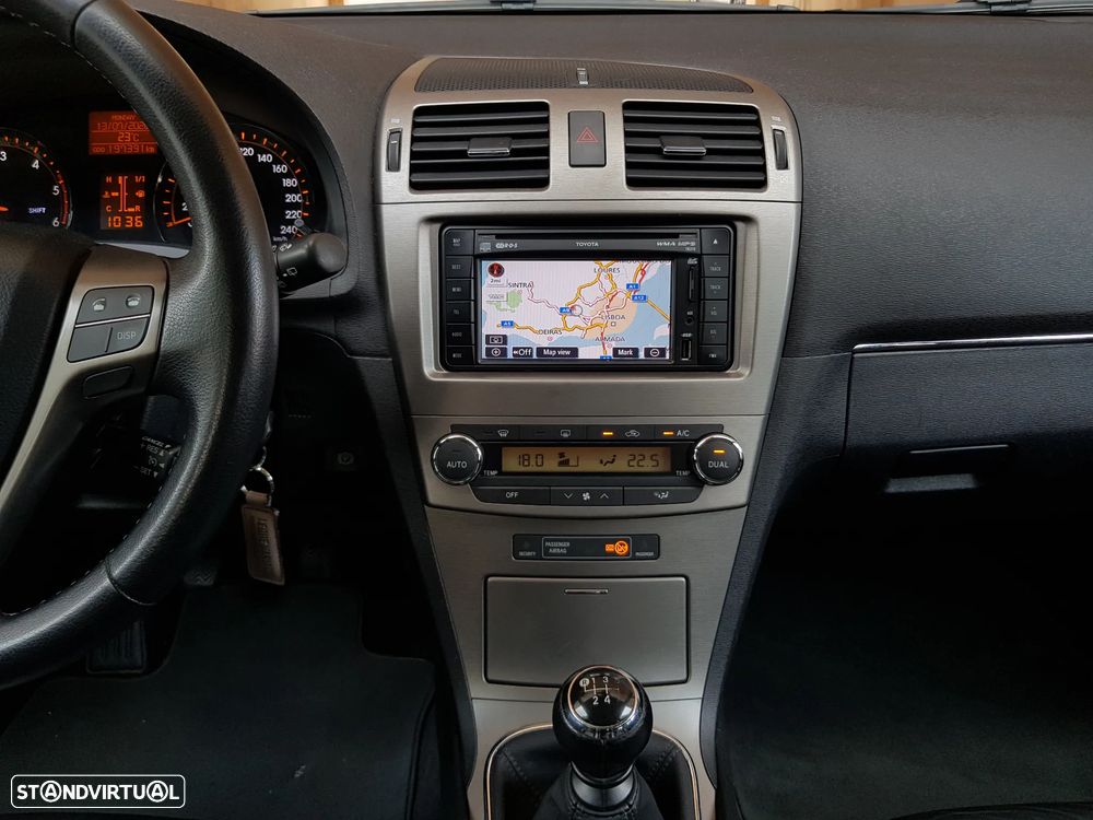 Toyota Avensis 2.0 D-4D Exclusive +Pele+GPS — fotografia 40