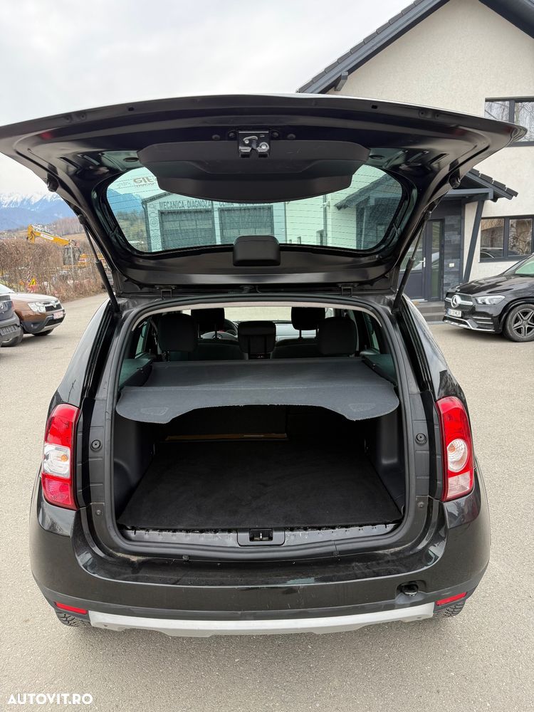 Dacia Duster 1.6 4x4 Laureate - 11