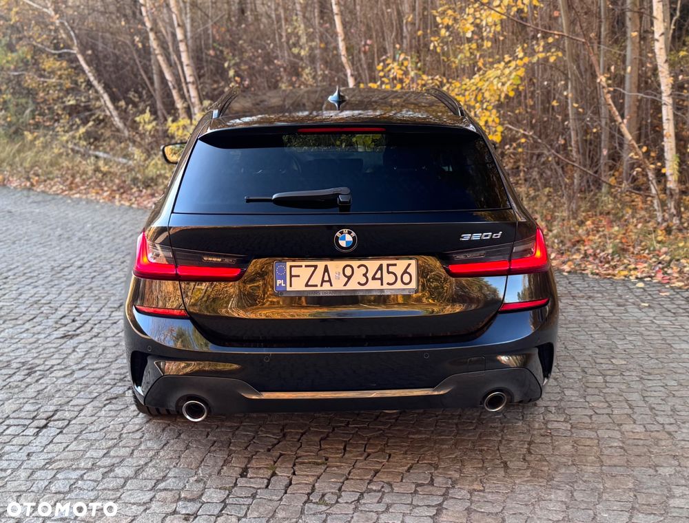 BMW Seria 3 320d Touring M Sport - 25
