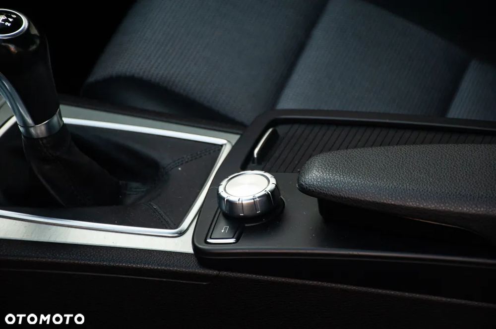 Mercedes-Benz Klasa C 180 T BlueEFFICIENCY Avantgarde - 22