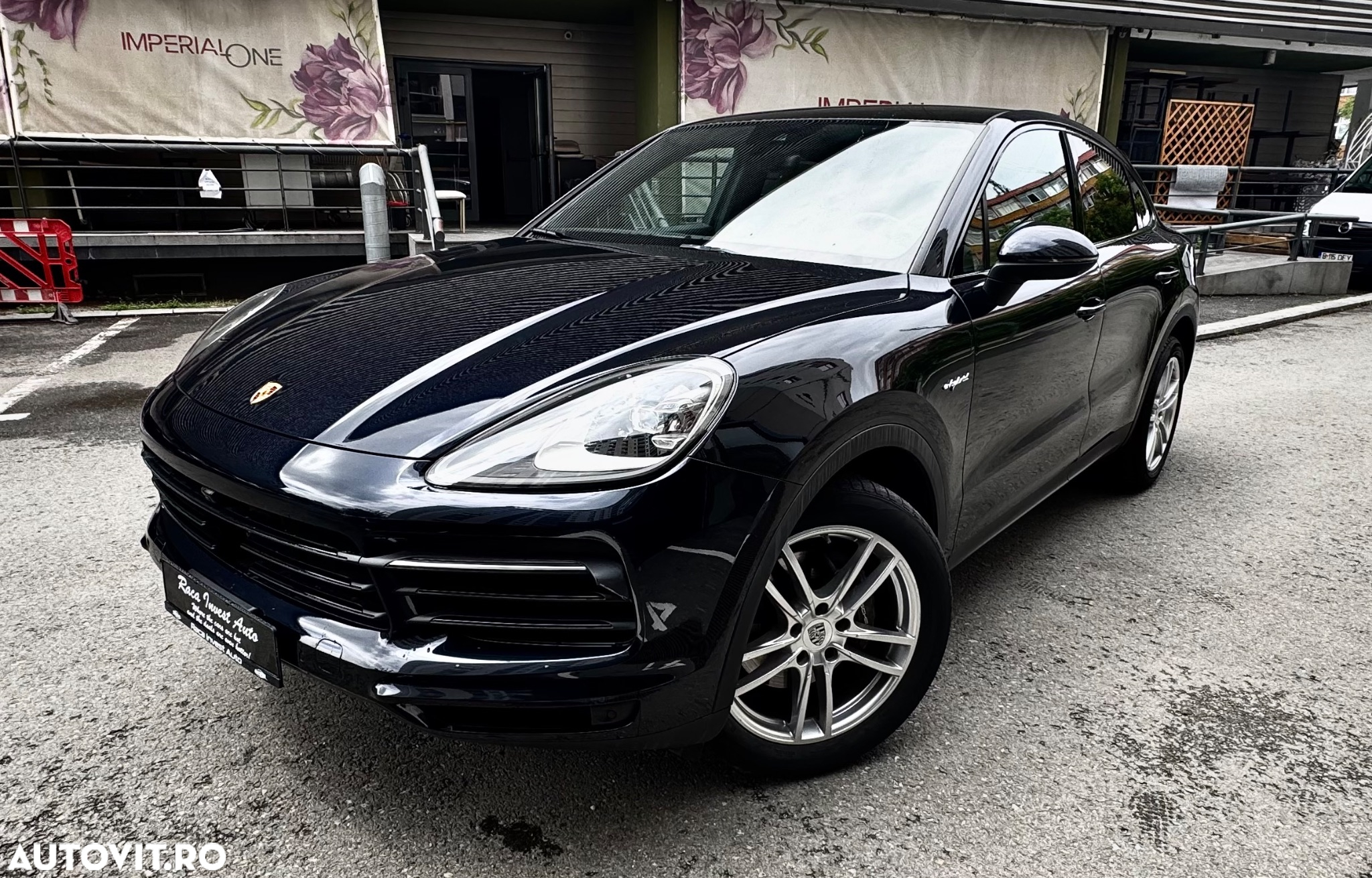 Porsche Cayenne Coupe E-Hybrid Tiptronic S Platinum Edition - 3