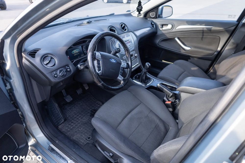 Ford Mondeo 2.0 Titanium - 20
