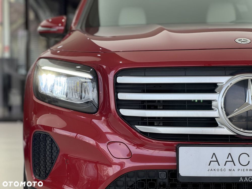 Mercedes-Benz GLB - 40