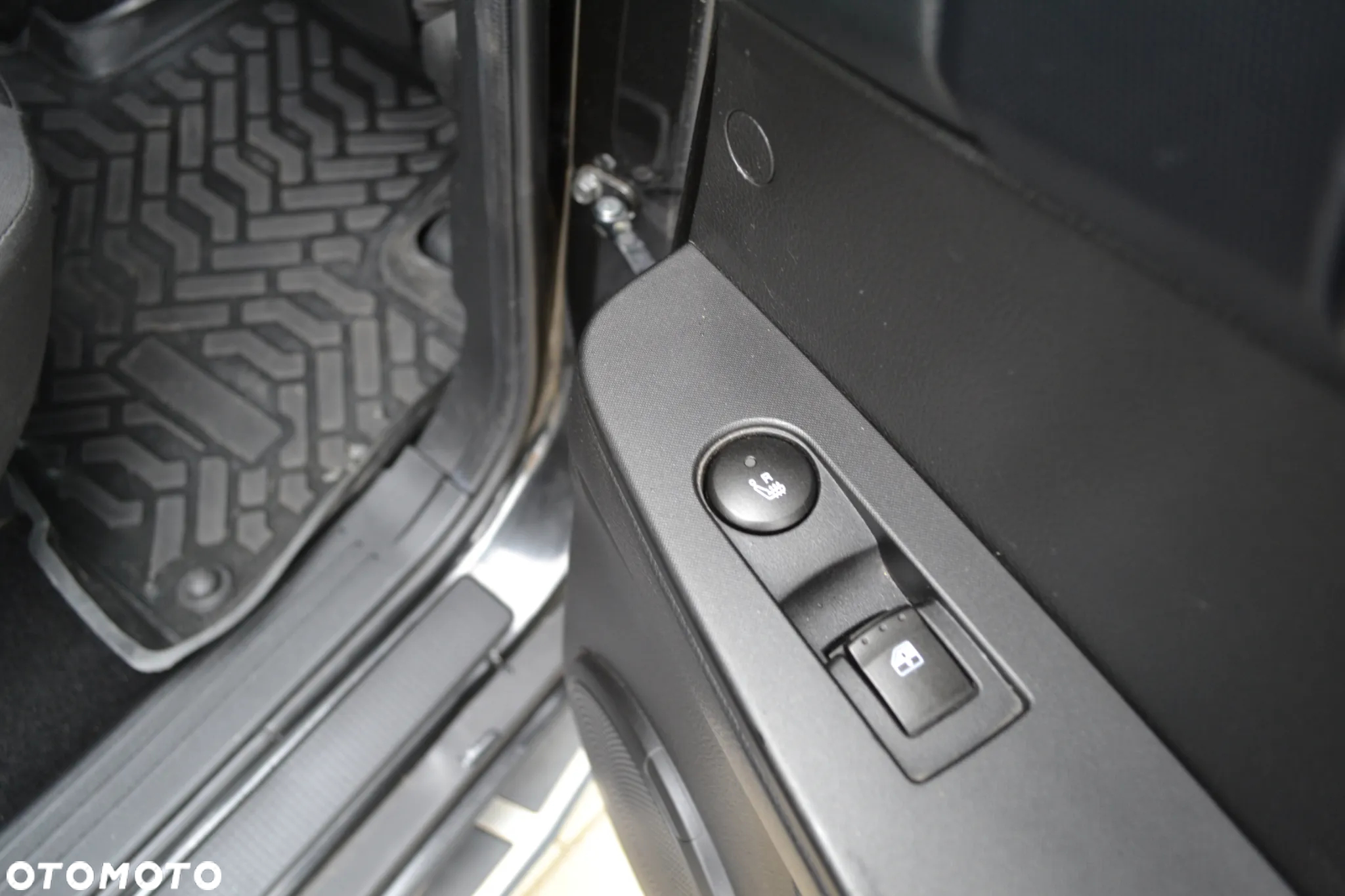 SsangYong/KGM Actyon Sports 4WD Crystal - 8