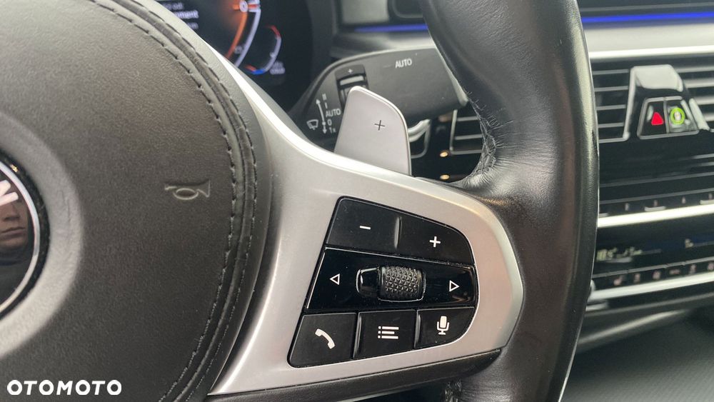 BMW Seria 5 540d xDrive mHEV M Sport sport - 24