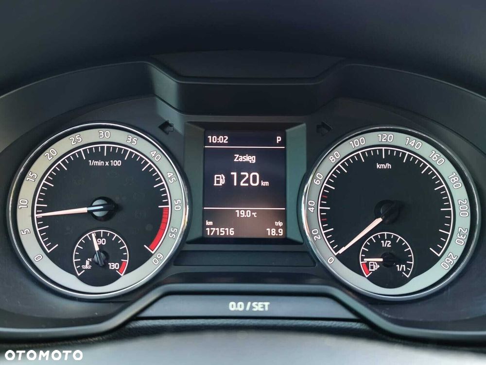 Skoda Octavia 2.0 TDI 4x4 Style DSG - 24