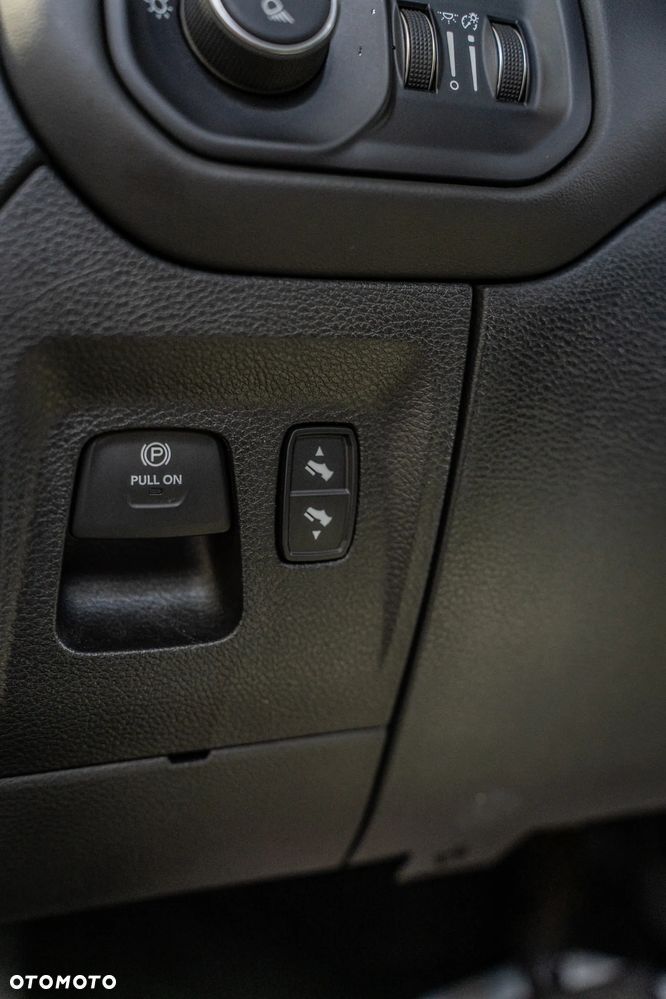 RAM 1500 5.7 Crew Cab Limited - 31