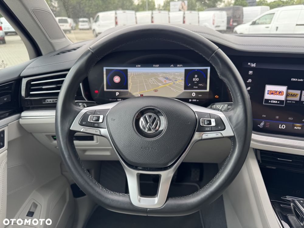 Volkswagen Touareg 3.0 V6 TDI SCR 4Mot Elegance - 25