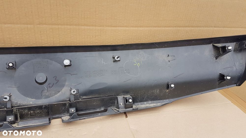 blenda klapy bagażnika nissan leaf ii 17- - 10