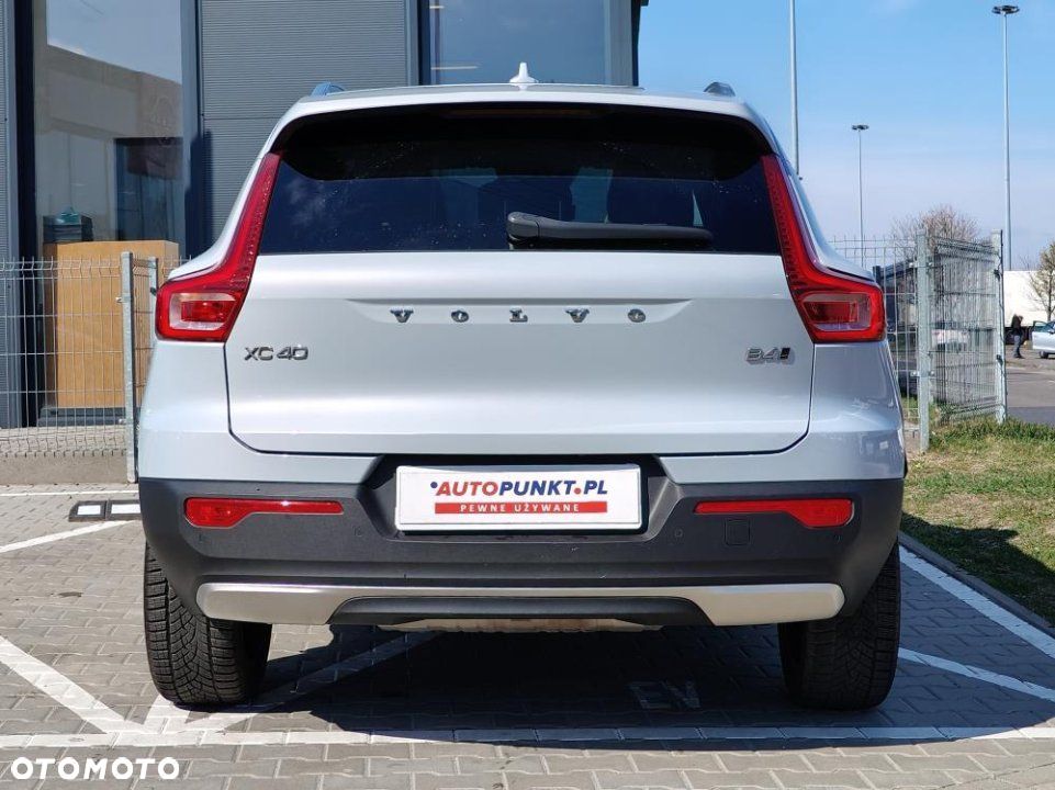 Volvo XC 40 - 5
