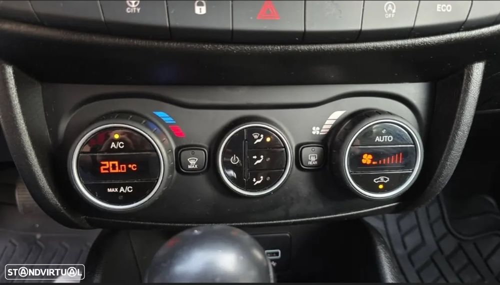Fiat Tipo Station Wagon 1.6 M-Jet Lounge J17 DCT - 14