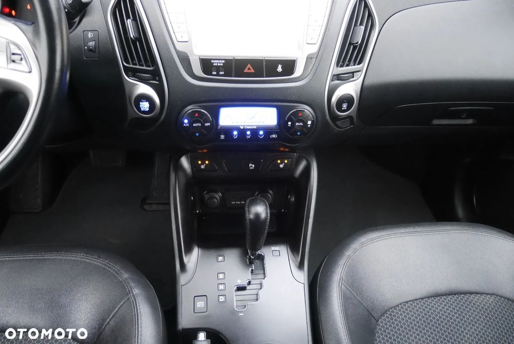 Hyundai ix35 2.0 CRDi 4WD Automatik Premium - 27