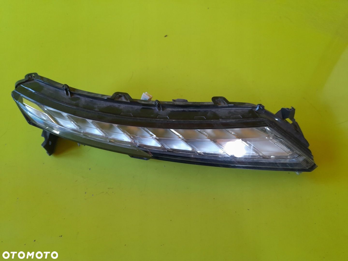 LAMPA LED DRL PRAWY PRZÓD PP EDM92206010 MITSUBISHI ECLIPSE CROSS 21R - 1