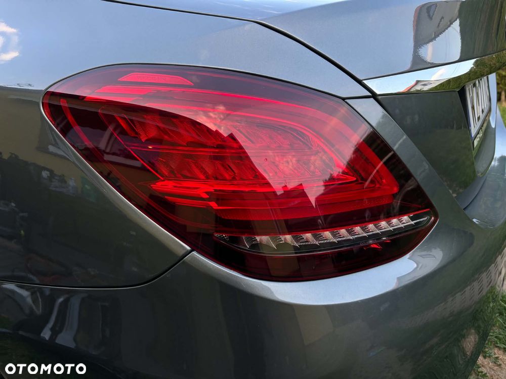 Mercedes-Benz Klasa C 200 9G-TRONIC - 16