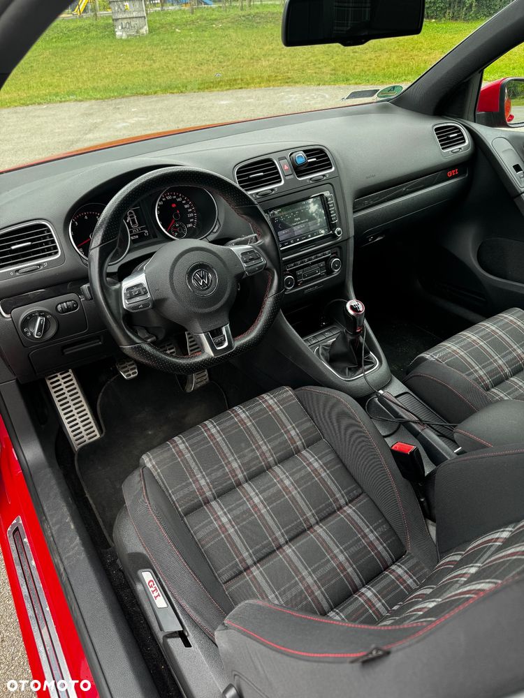 Volkswagen Golf - 12