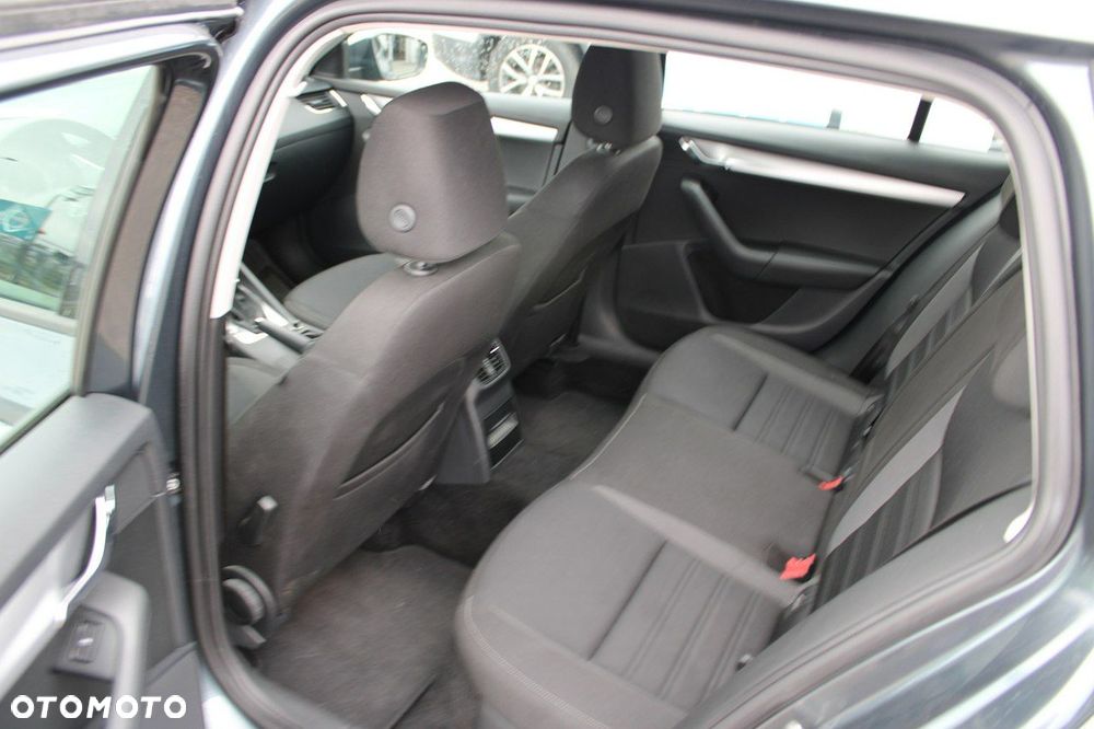 Skoda Octavia - 12