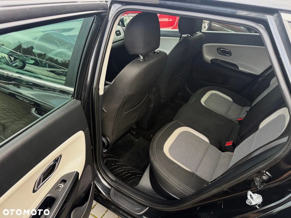 Kia Ceed 1.6 CRDi 136 ISG Platinum Edition - 9