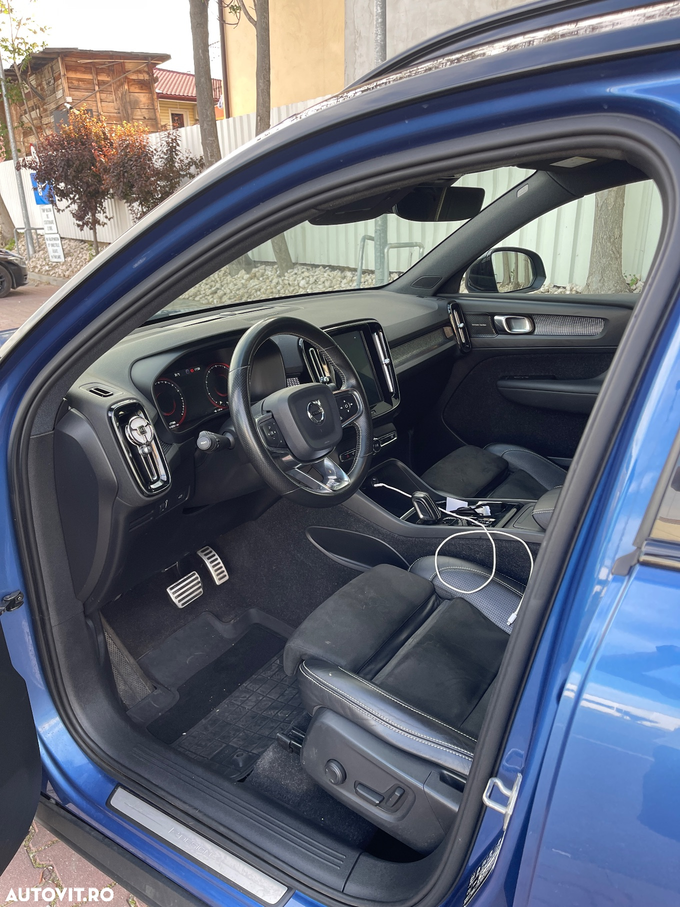 Volvo XC 40 T5 AWD R-Design - 6