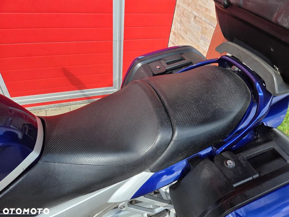 Yamaha FJR - 8