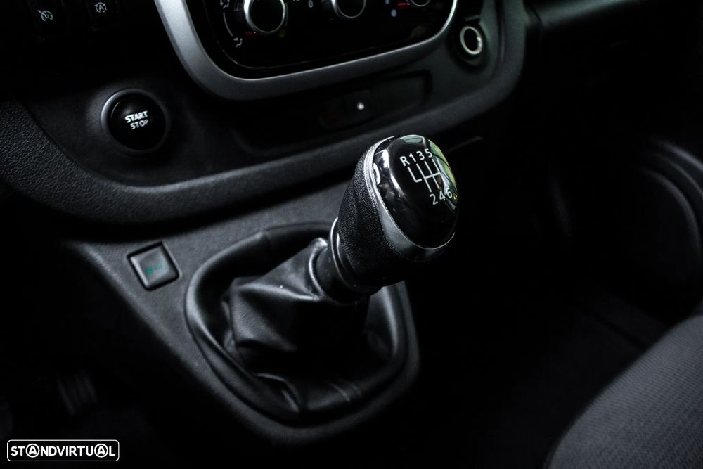 Renault Trafic 2.0 Blue dCi L1 Equilibre - 18