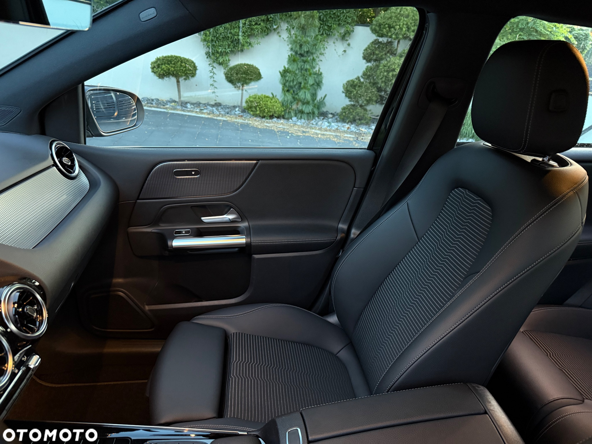 Mercedes-Benz Klasa B 250 e Progressive 8G-DCT - 26