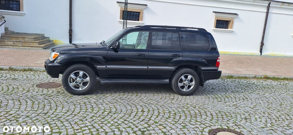 Toyota Land Cruiser - 7
