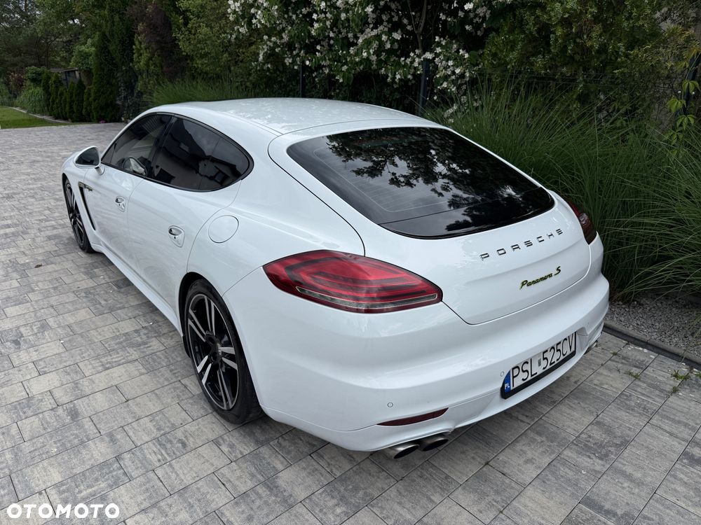 Porsche Panamera - 11