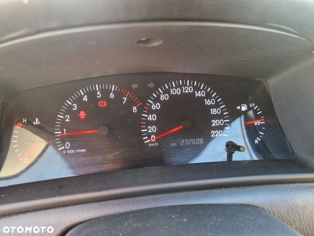 Toyota Corolla 1.4 - 13