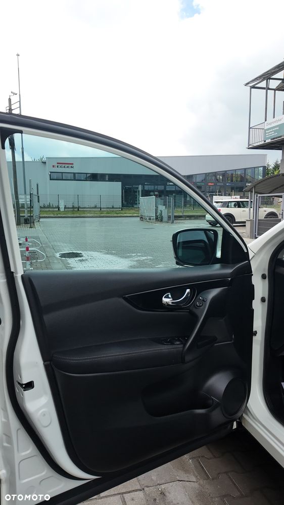 Nissan Qashqai 1.6 DCi N-Connecta Xtronic EU6 - 11