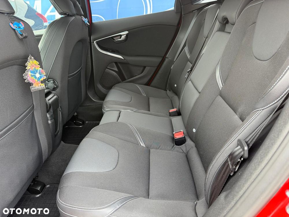 Volvo V40 D2 Geartronic - 12